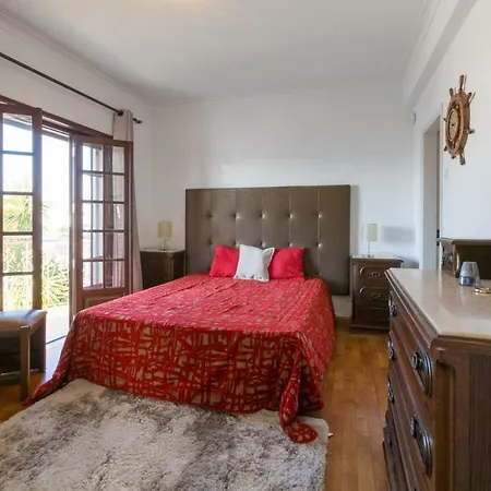 Sea Breeze Villa *